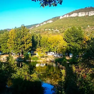 https://camping-larribal.midi-pyreneeshotels.com