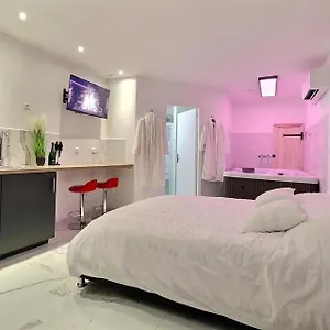 https://tres-bel-appartement-avec-jacuzzi.midi-pyreneeshotels.com